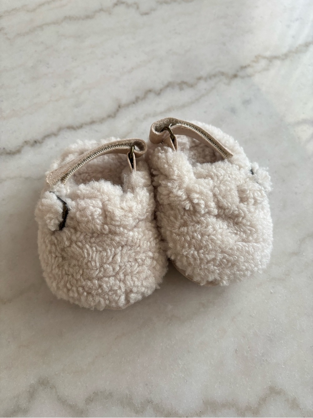 Baby Gap sherpa slippers
